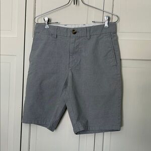 Old Navy Men's Light Gray Flat Front Ultimate Slim Shorts
